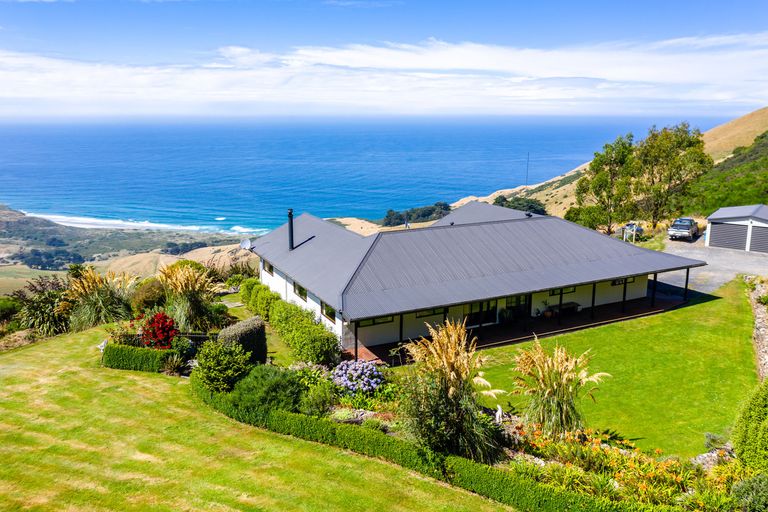 Photo of property in 16 Buskin Road, Highcliff, Dunedin, 9077