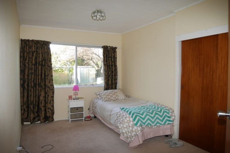 Photo of property in 33 Tui Road, Raumati Beach, Paraparaumu, 5032