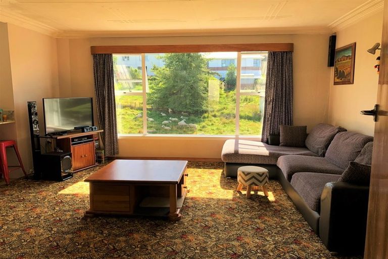 Photo of property in 6 Ross Street, Balclutha, 9230