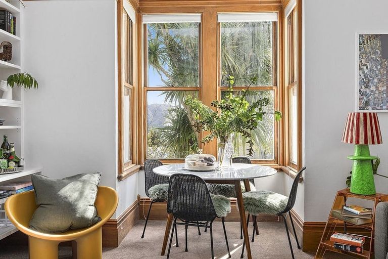 Photo of property in 82 Creswick Terrace, Northland, Wellington, 6012