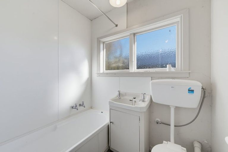 Photo of property in 46 Moffett Street, Islington, Christchurch, 8042