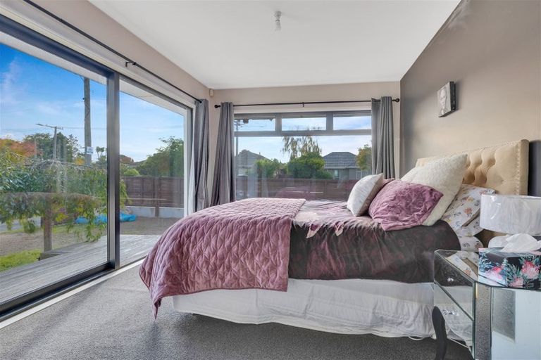 Photo of property in 19 Wallace Street, Bryndwr, Christchurch, 8053