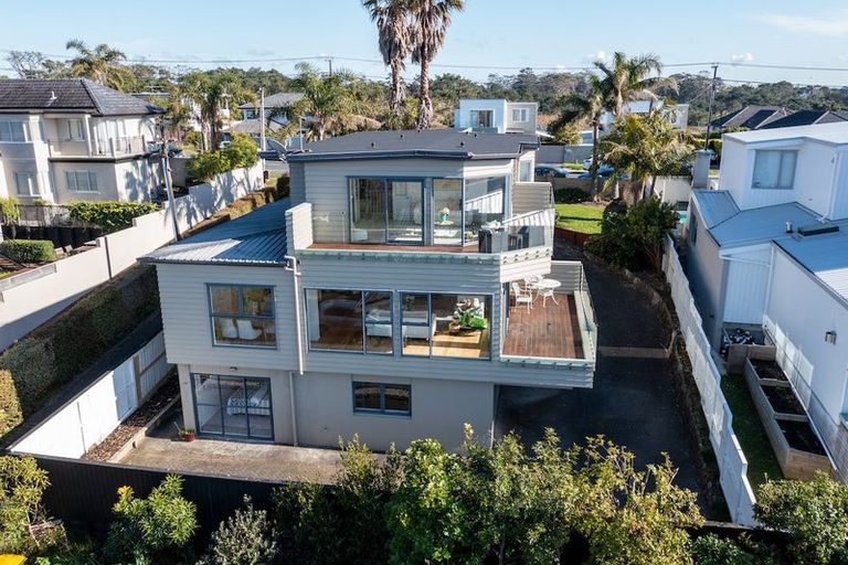 Photo of property in 41 Aberdeen Road, Castor Bay, Auckland, 0620