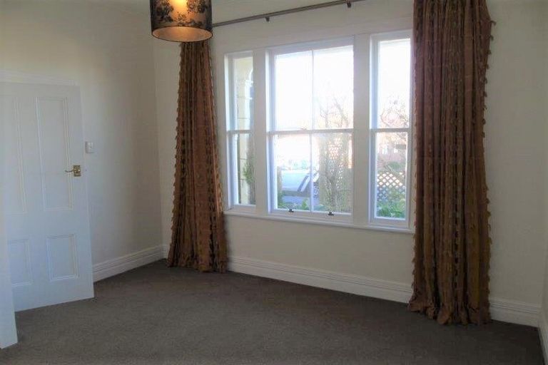 Photo of property in 39 Richmond Street, Petone, Lower Hutt, 5012