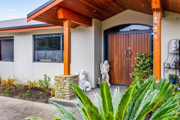 Photo of property in 112b Princess Street, Waitara, 4383