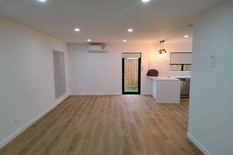 Photo of property in 54d Omana Road, Papatoetoe, Auckland, 2025