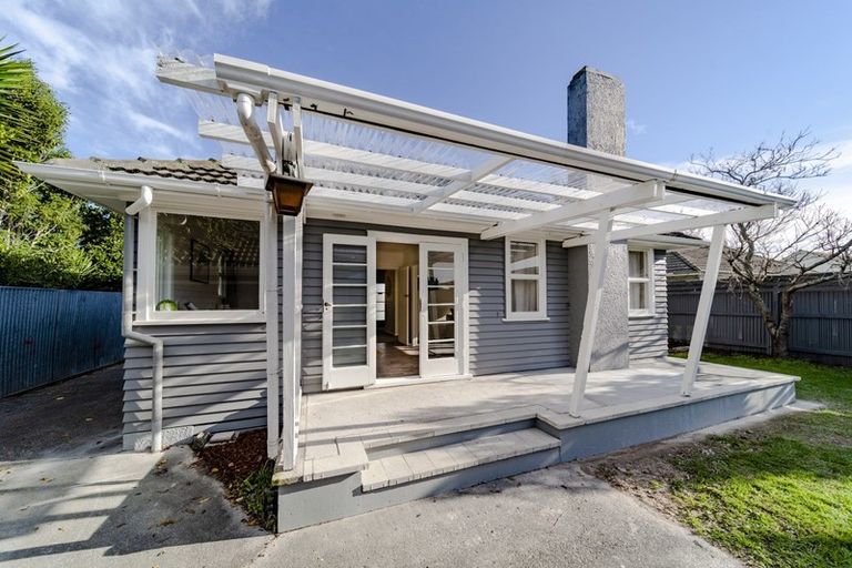 Photo of property in 8 Mason Avenue, Maraenui, Napier, 4110