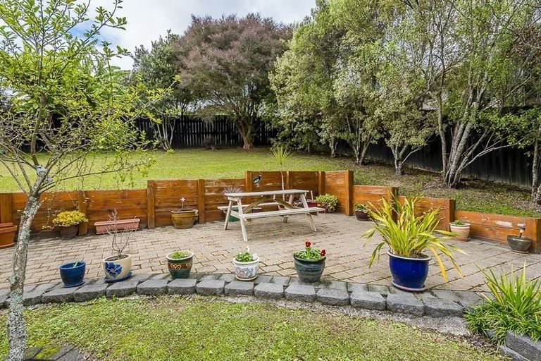 Photo of property in 36 Hewlett Road, Massey, Auckland, 0614