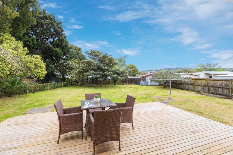 Photo of property in 50 Sutton Crescent, Papakura, 2110