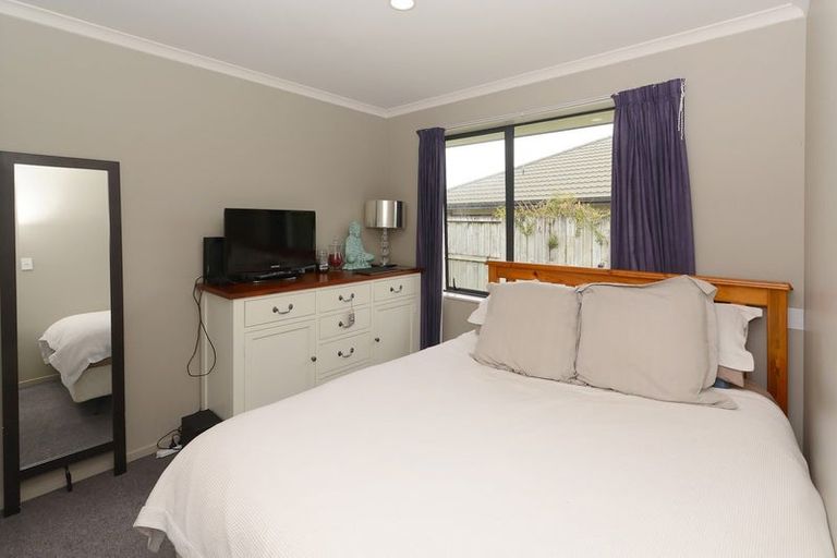 Photo of property in 10 Saint James Drive, Huntington, Hamilton, 3210