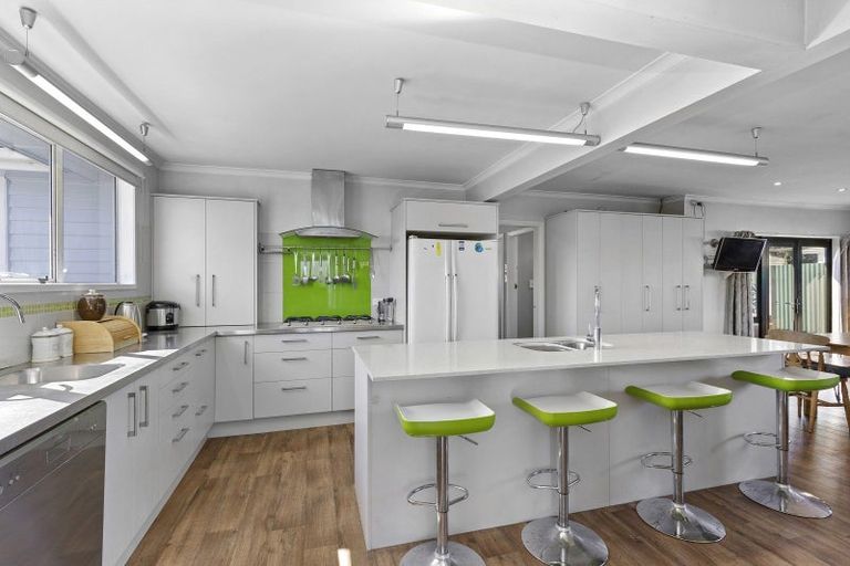 Photo of property in 83 Thackeray Street, Trentham, Upper Hutt, 5018