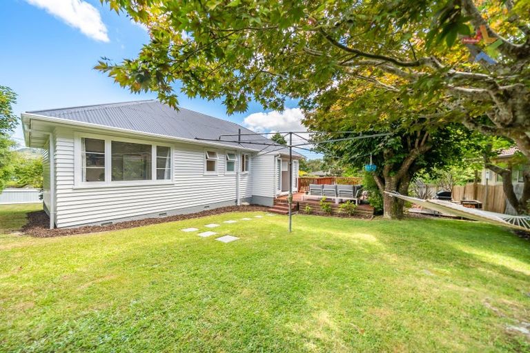 Photo of property in 97 Manuka Street, Stokes Valley, Lower Hutt, 5019