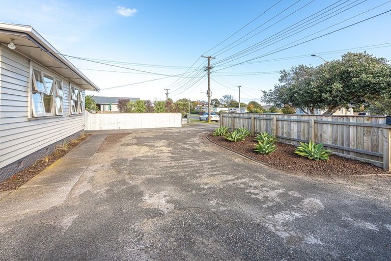 Photo of property in 76 Totara Street, Tawhero, Whanganui, 4501