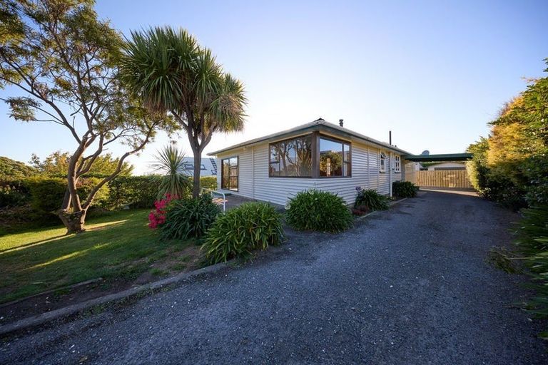 Photo of property in 17 Deal Street, Kaikoura, 7300