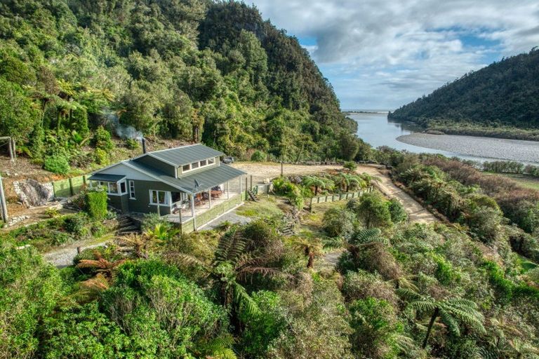 Photo of property in 1074 State Highway Mokihinui, Mokihinui, Westport, 7891