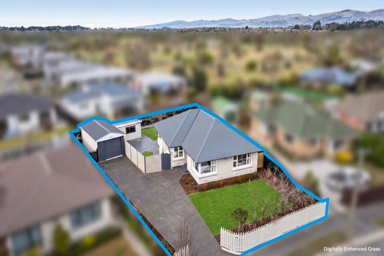 Photo of property in 15 Vivian Street, Burwood, Christchurch, 8083
