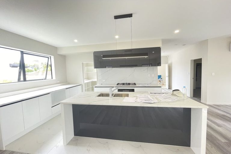 Photo of property in 88c John Downs Drive, Browns Bay, Auckland, 0630