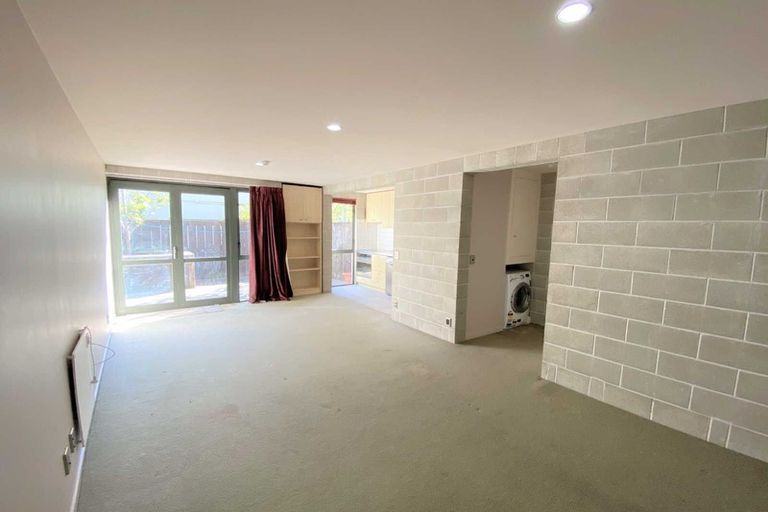 Photo of property in 4/868 Colombo Street, Christchurch Central, Christchurch, 8013