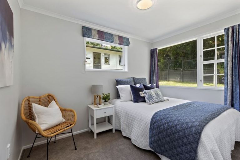 Photo of property in 104 Kamahi Street, Stokes Valley, Lower Hutt, 5019