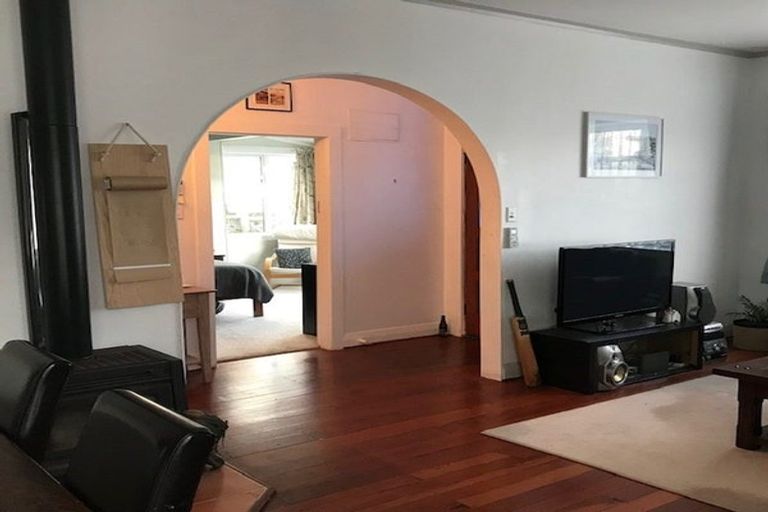 Photo of property in 9 Myrtle Crescent, Mount Cook, Wellington, 6021