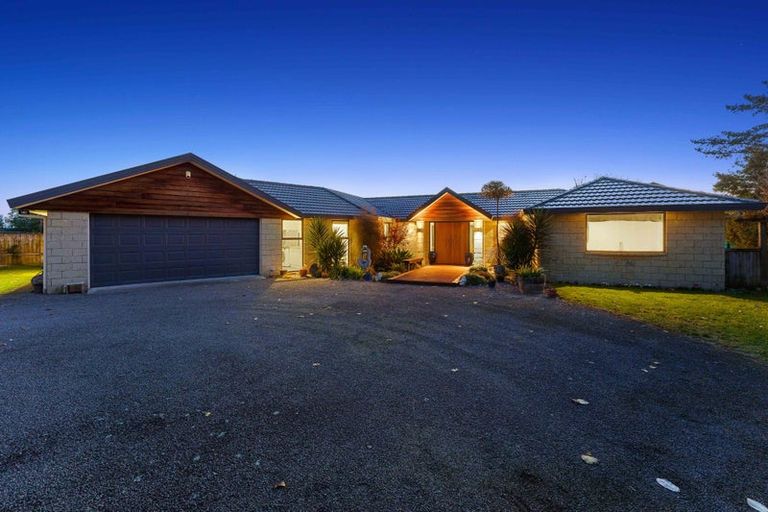 Photo of property in 901 State Highway 1, Te Horo, Otaki, 5581