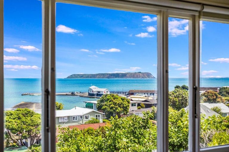Photo of property in 162 Motuhara Road, Plimmerton, Porirua, 5026