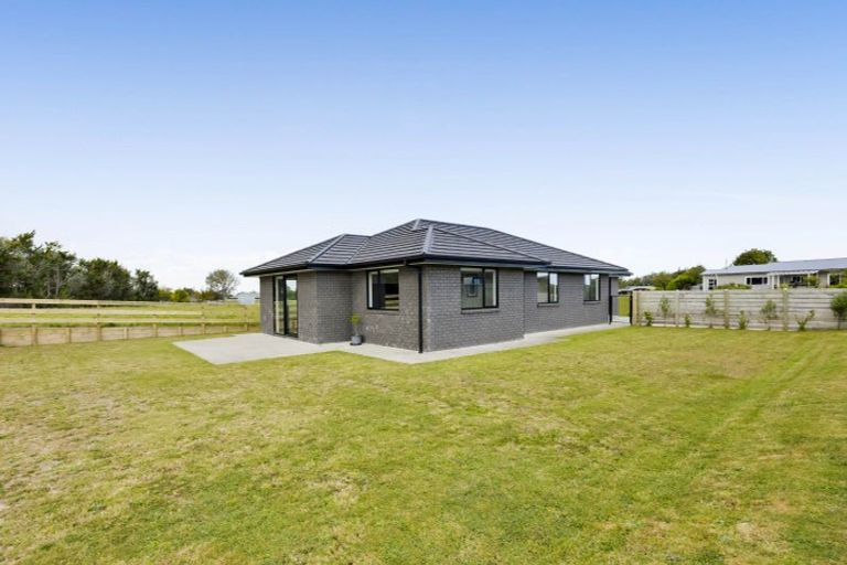 Photo of property in 3 Macbeth Street, Stratford, 4332