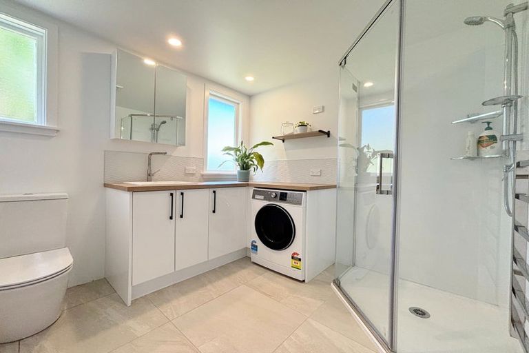 Photo of property in 108 Dyers Pass Road, Cashmere, Christchurch, 8022