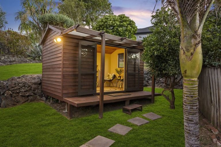 Photo of property in 32 Fergusson Avenue, Sandringham, Auckland, 1025