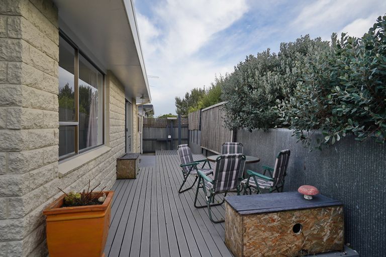 Photo of property in 72a Oram Avenue, New Brighton, Christchurch, 8061
