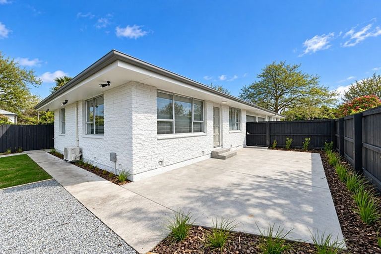 Photo of property in 2/4 Grove Road, Addington, Christchurch, 8024