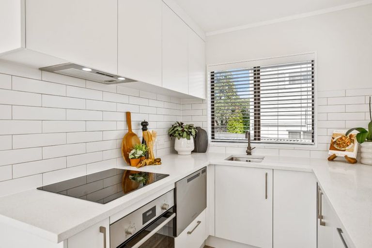 Photo of property in 2a Gazelle Avenue, Beach Haven, Auckland, 0626