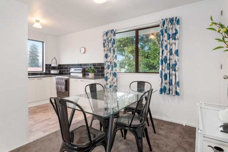 Photo of property in 16 Bronte Place, Owhata, Rotorua, 3010