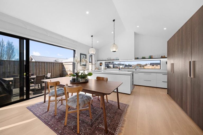 Photo of property in 42 Orchard Road, Greytown, 5712