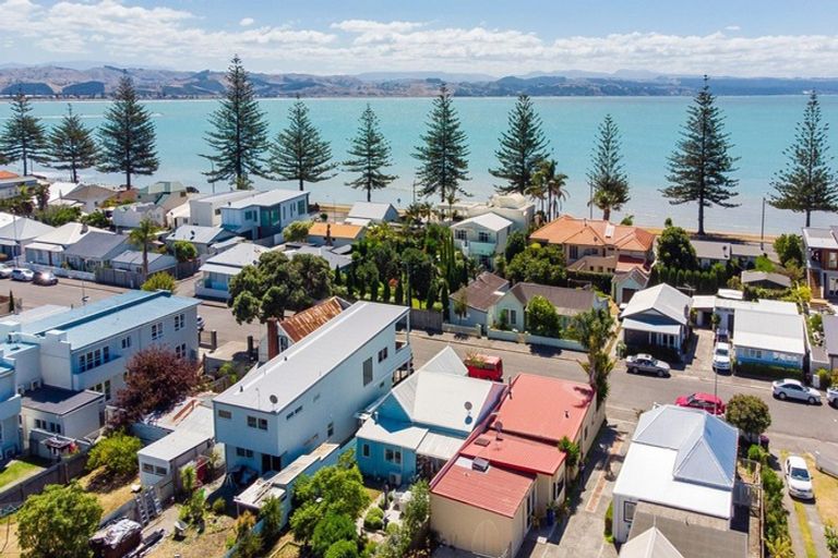 Photo of property in 107 Waghorne Street, Ahuriri, Napier, 4110