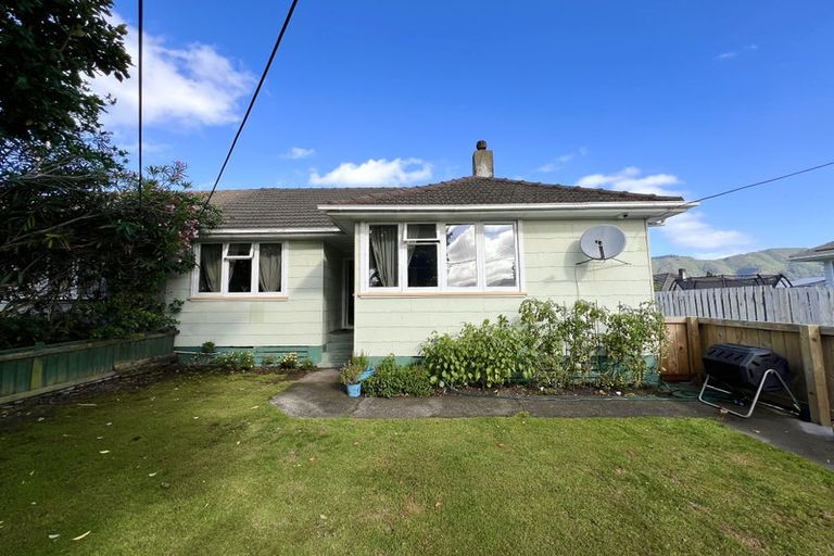 Photo of property in 392 Cambridge Terrace, Naenae, Lower Hutt, 5011