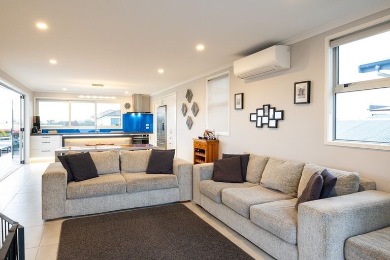 Photo of property in 48a Charles Street, Westshore, Napier, 4110