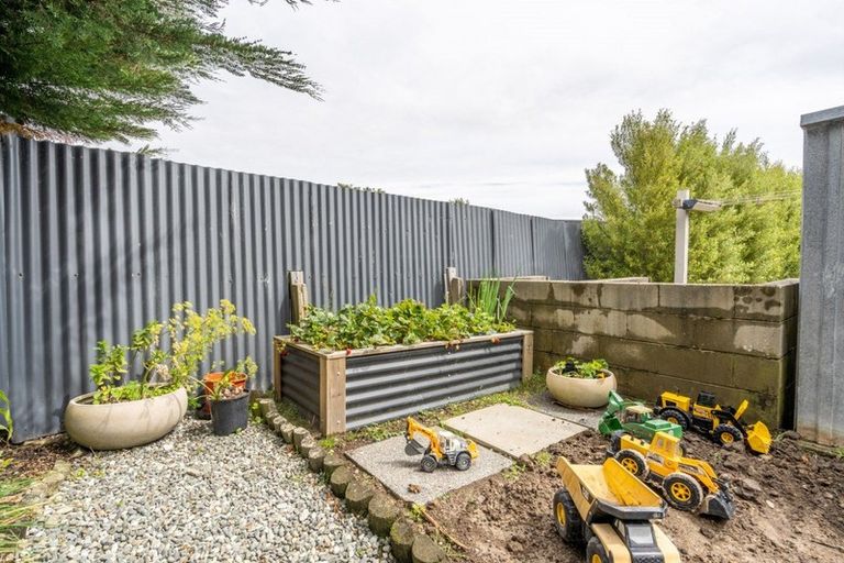 Photo of property in 13 Louisa Street, Gladstone, Invercargill, 9810