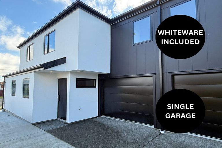 Photo of property in 2/102 Edinburgh Street, Pukekohe, 2120