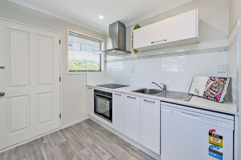 Photo of property in 2/88 Bishop Street, St Albans, Christchurch, 8014