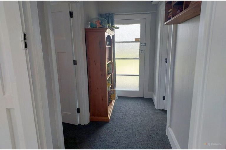 Photo of property in 6 Smith Street, Waimate, 7924