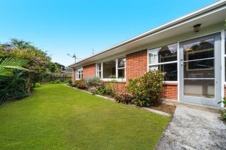 Photo of property in 1/22a Kelvyn Grove, Hillpark, Auckland, 2102