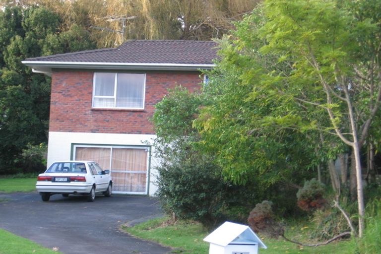 Photo of property in 16 Bacot Place, Howick, Auckland, 2014