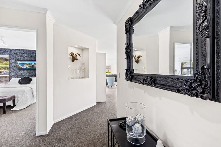 Photo of property in 12 Banks Boulevard, Whitby, Porirua, 5024