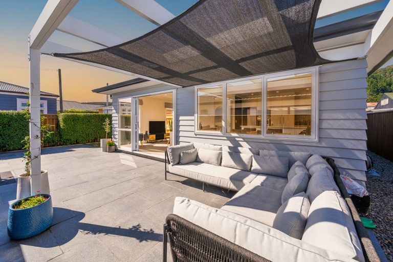 Photo of property in 19a Wilford Street, Wallaceville, Upper Hutt, 5018