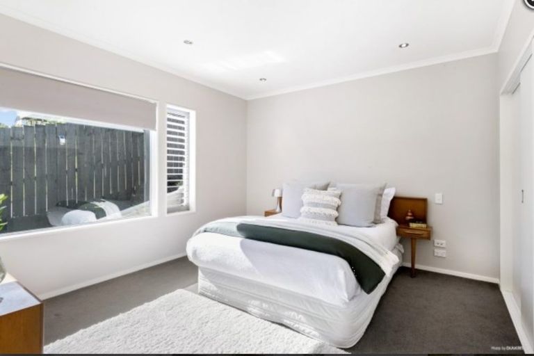 Photo of property in 2/16 Pine Ridge Terrace, Hauraki, Auckland, 0622