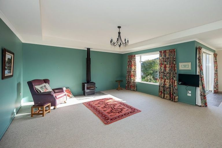 Photo of property in 28 Hannah Place, Holmes Hill, Oamaru, 9401