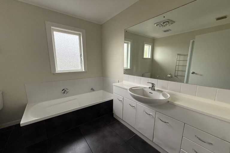 Photo of property in 14 Beatty Road, Pukekohe, 2120