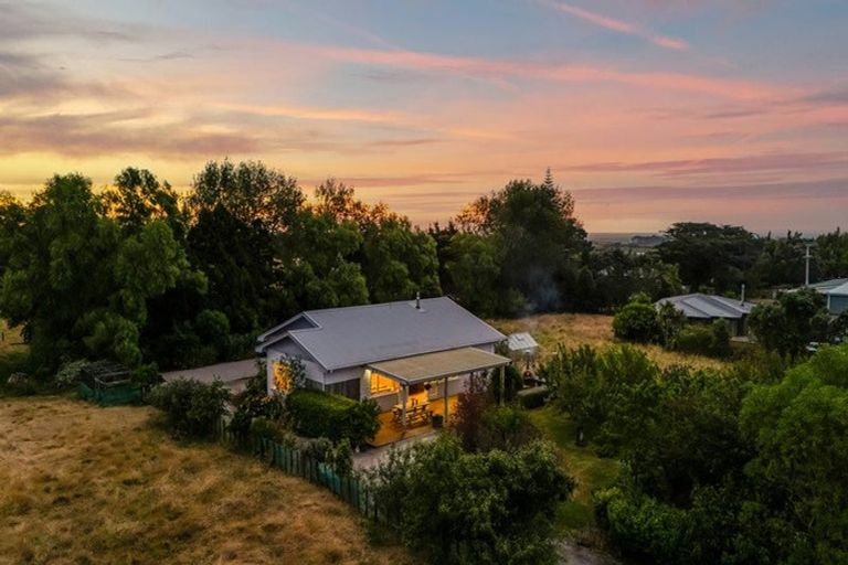 Photo of property in 8 Kaihihi Road, Okato, 4335