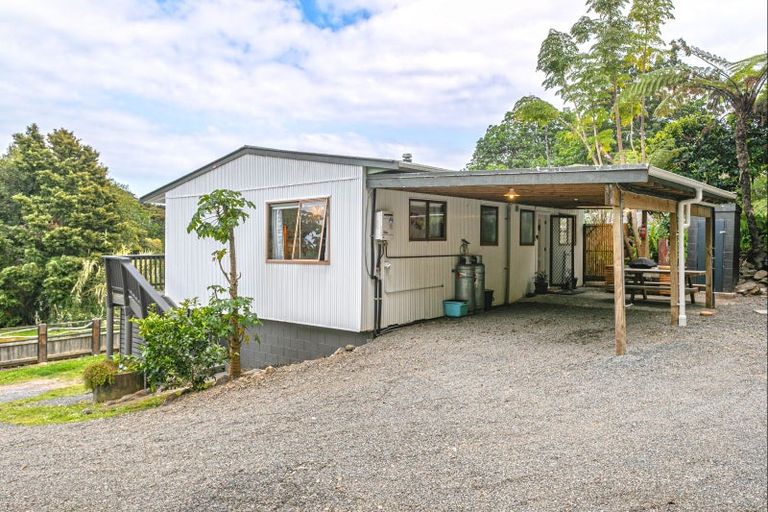 Photo of property in 47 Kowhai Drive, Te Kouma, Coromandel, 3581